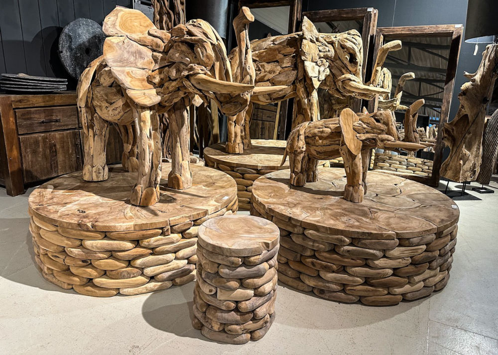 Houten sculpturen van dieren