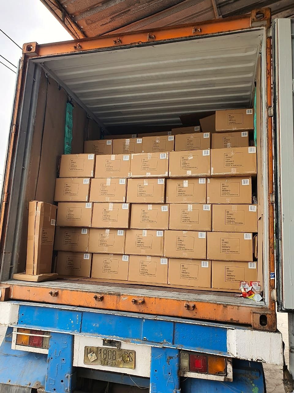 Container wordt geladen