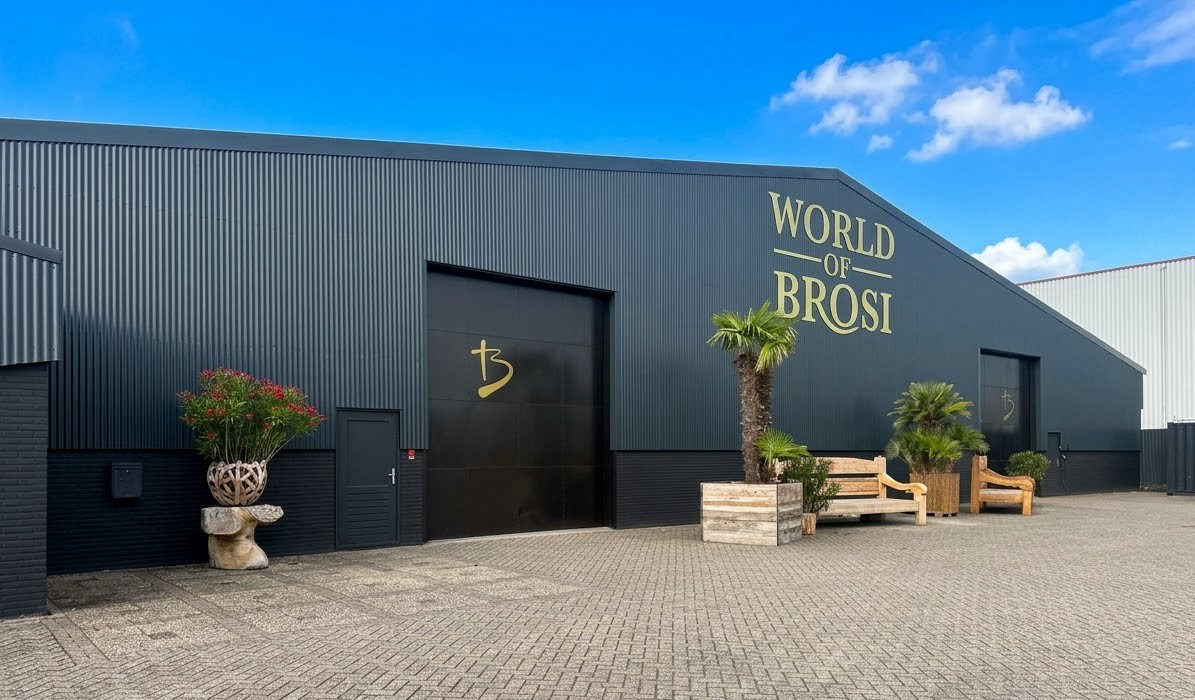Hoofdvestiging Oldenzaal — World of Brosi: showroom, magazijn en cash & carry