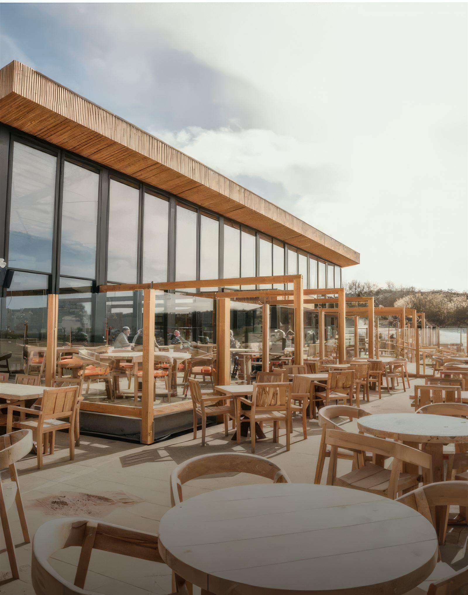 Terras met pergola's